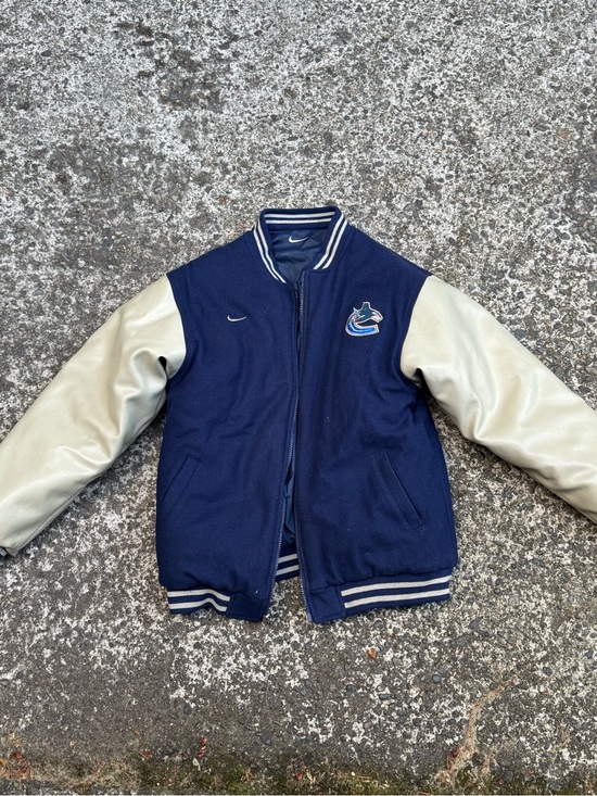 Nike Other - Vintage Canucks Nike Navy and Cream Varsity Bomber Jacket reversible